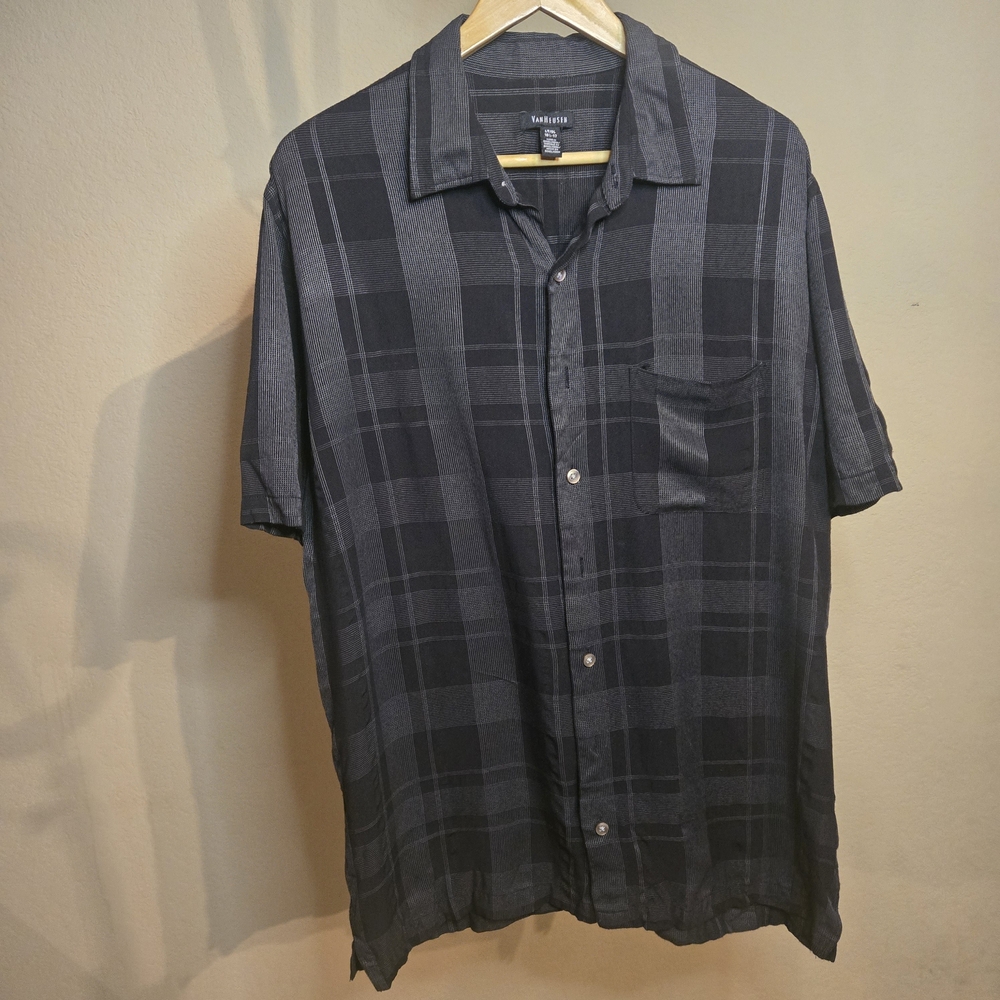 Van Heusen Men's Black/Gray Plaid Shirt